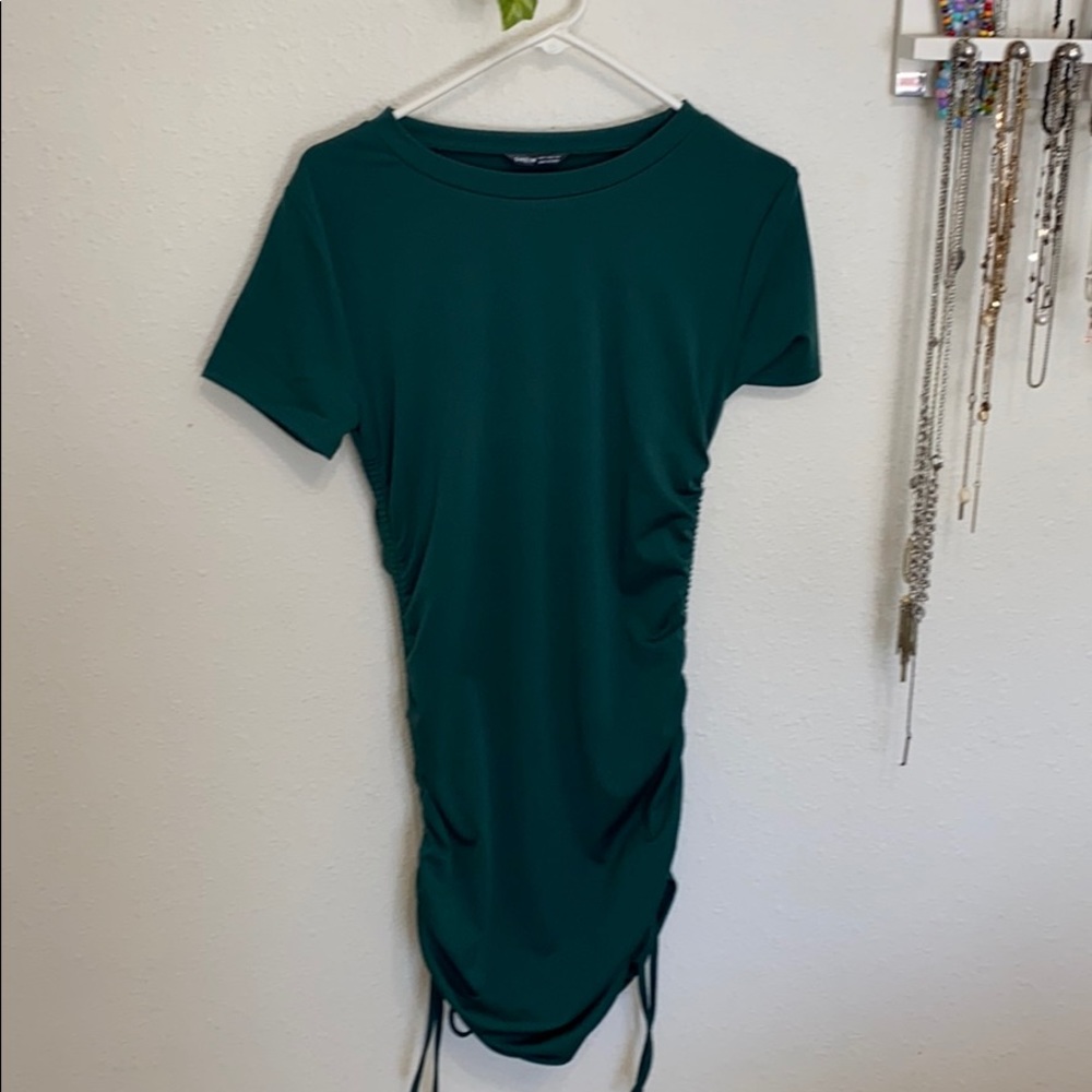 green dress